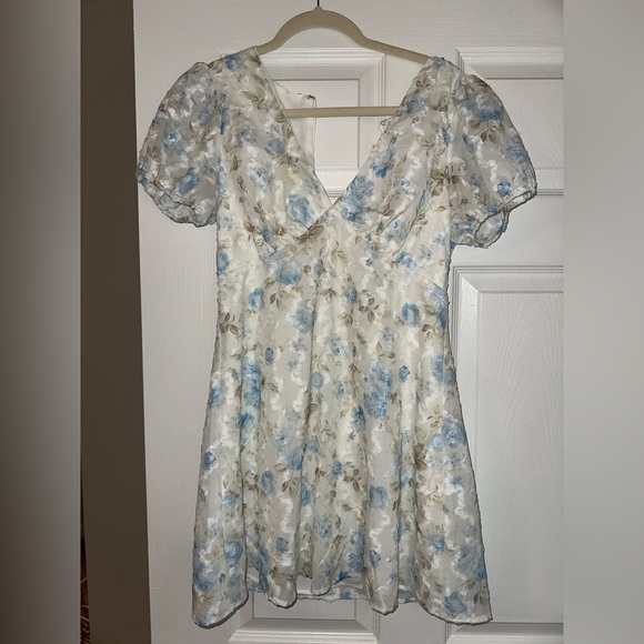 Worn Once - Leah Mini Floral Dress - Small - Picture 5 of 7
